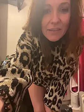 Lwhite1 online show from 03.12.25