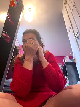 Lwhite1 online show from 10.13.25