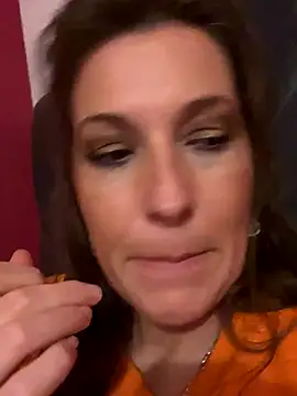 Lwhite1 online show from 10.14.25