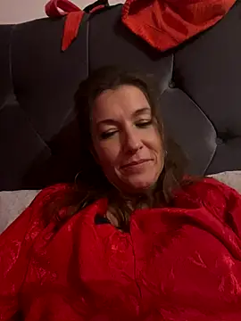 Lwhite1 online show from 10.26.25