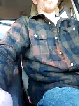 Snapshot of REDHAMMER_ chatting on 11.10.25 REDHAMMER online show from 11.10.25