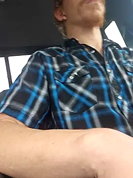 Snapshot of REDHAMMER_ chatting on 01.13.26 REDHAMMER online show from 01.13.26