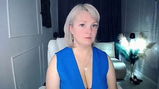 Juarnea online show from 11.12.25