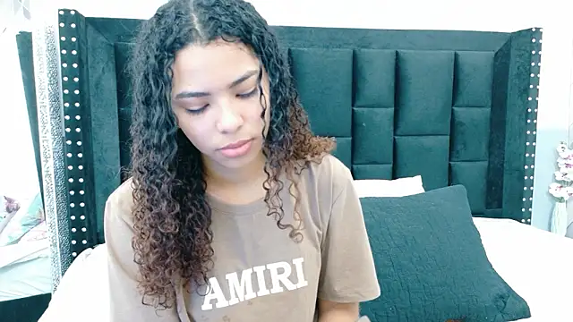 littleebonny online show from 01.18.26