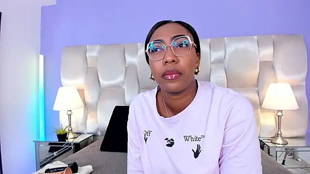 dirtyvictoria online show from 10.13.25