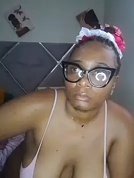 Snapshot of CocoBootyyy chatting on 03.11.25 CocoBootyyy online show from 03.11.25