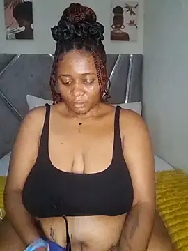 Snapshot of CocoBootyyy chatting on 03.21.25 CocoBootyyy online show from 03.21.25