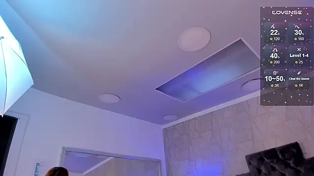 Snapshot of emily_parkerr chatting on 02.09.25 emily parkerr online show from 02.09.25