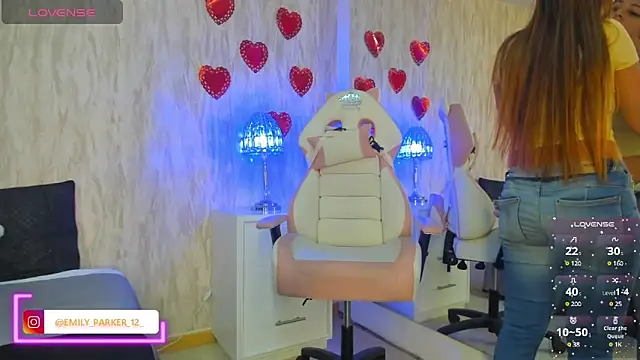 Snapshot of emily_parkerr chatting on 03.15.25 emily parkerr online show from 03.15.25