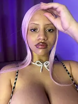 Snapshot of Charlotee_ chatting on 01.26.25 Charlotee  online show from 01.26.25