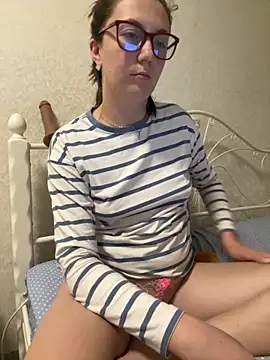 BeatriceTender online show from 10.17.25