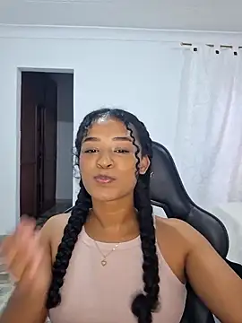 Snapshot of avellanatammy chatting on 04.24.26 avellanatammy online show from 04.24.26