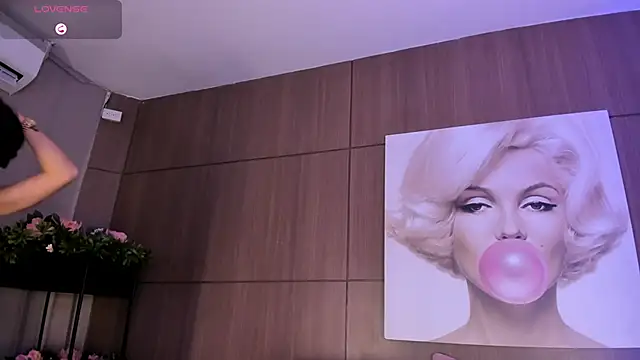 AgattaDuque online show from 09.24.25