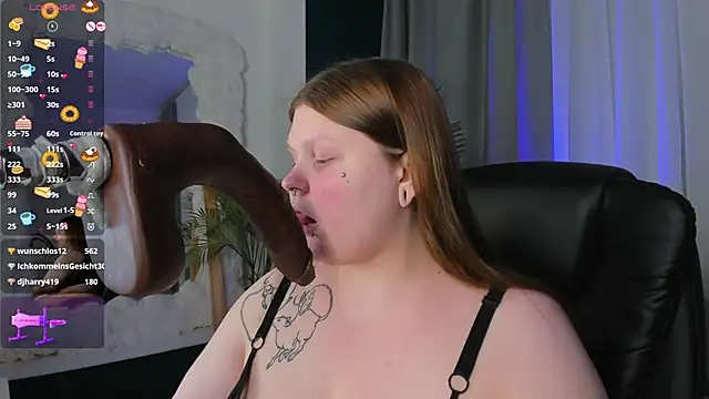 AuroraDemoni online show from 02.28.25