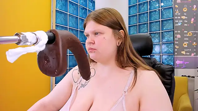 AuroraDemoni online show from 03.08.25