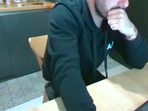 Snapshot of giorgakaci69 chatting on 12.09.24 giorgakaci69 online show from 12.09.24