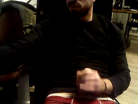 Snapshot of giorgakaci69 chatting on 02.10.25 giorgakaci69 online show from 02.10.25