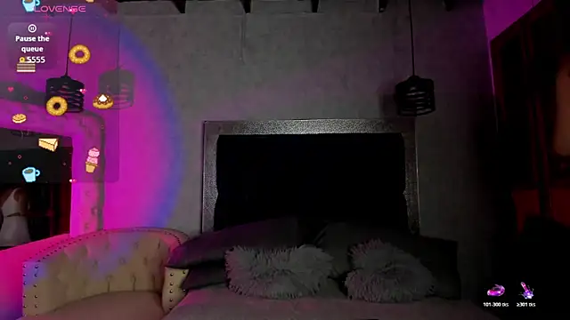 Taiissa  online show from 02.13.26