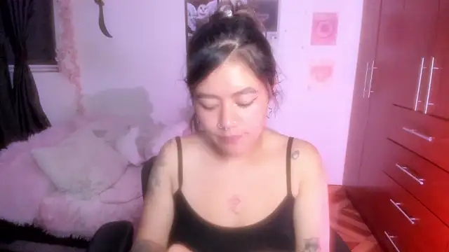 Snapshot of StephaniFox chatting on 01.15.26 StephaniFox online show from 01.15.26