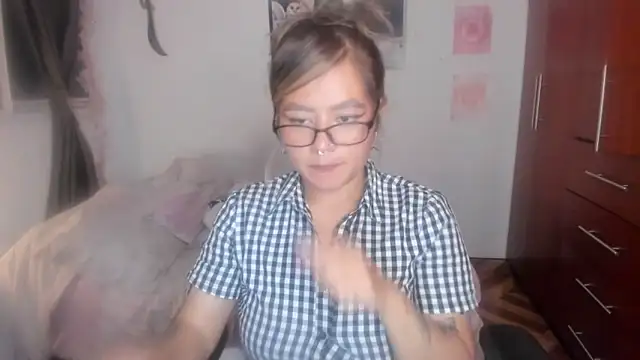 Snapshot of StephaniFox chatting on 02.10.26 StephaniFox online show from 02.10.26