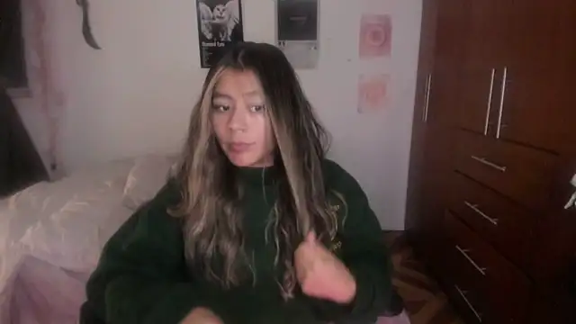 Snapshot of StephaniFox chatting on 03.02.26 StephaniFox online show from 03.02.26