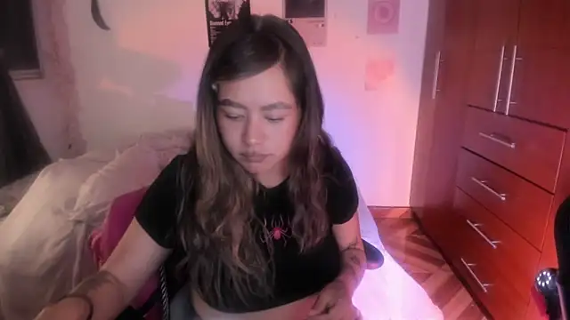 Snapshot of StephaniFox chatting on 03.04.26 StephaniFox online show from 03.04.26