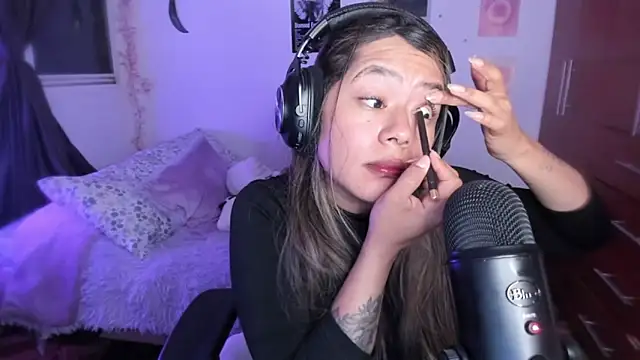 Snapshot of StephaniFox chatting on 03.21.26 StephaniFox online show from 03.21.26