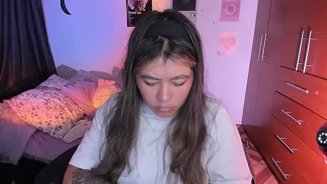 Snapshot of StephaniFox chatting on 03.29.26 StephaniFox online show from 03.29.26