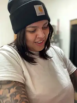 Snapshot of miacanela_xo chatting on 11.27.25 miacanela xo online show from 11.27.25