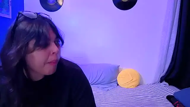 Snapshot of miacanela_xo chatting on 05.21.26 miacanela xo online show from 05.21.26
