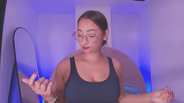 vale ross  online show from 04.16.26