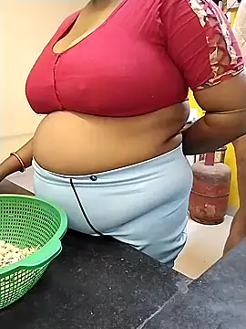 Snapshot of ANUBHABI chatting on 02.10.25 ANUBHABI online show from 02.10.25