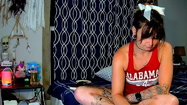 Snapshot of ZeelaXoXo chatting on 09.13.25 ZeelaXoXo online show from 09.13.25