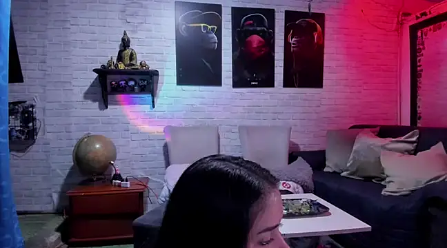 Kimmymadison- online show from 02.27.25