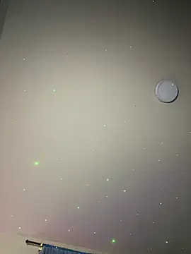 Kimmymadison- online show from 10.05.25