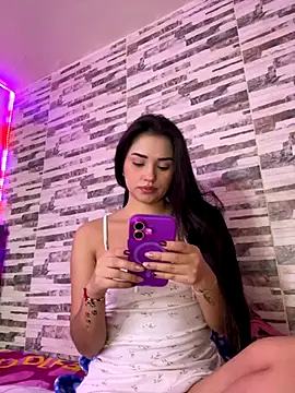 Kimmymadison- online show from 12.18.25