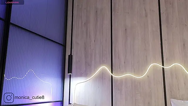 Monikacutie online show from 01.14.25