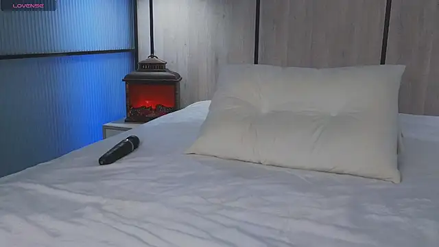 Monikacutie online show from 03.23.25