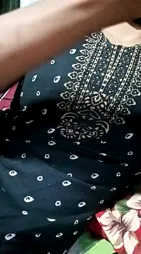 Snapshot of Aruyeshi- chatting on 03.08.25 Aruyeshi- online show from 03.08.25