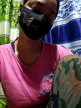 Snapshot of Aruyeshi- chatting on 03.11.25 Aruyeshi- online show from 03.11.25