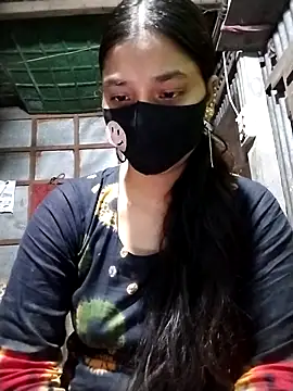 Snapshot of Aruyeshi- chatting on 10.15.25 Aruyeshi- online show from 10.15.25