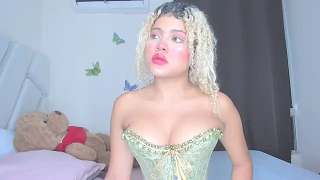 sofiacastillo01 online show from 04.11.26