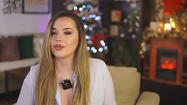 EvaSunderland online show from 01.06.25