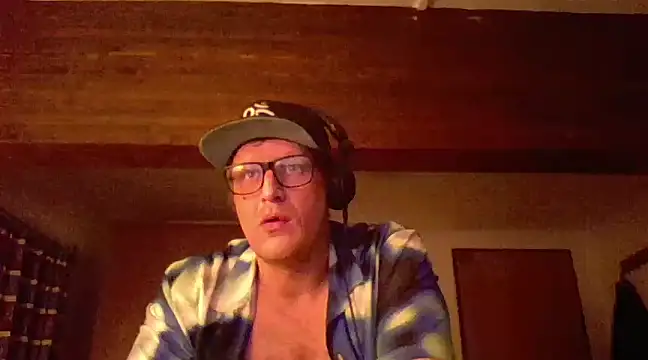 Bigthroaterboy online show from 01.04.25