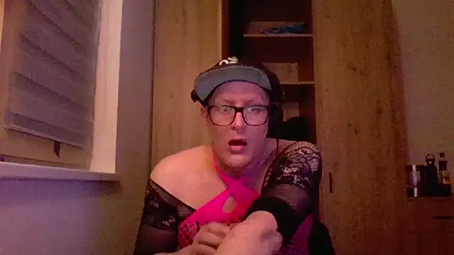 Bigthroaterboy online show from 02.14.25