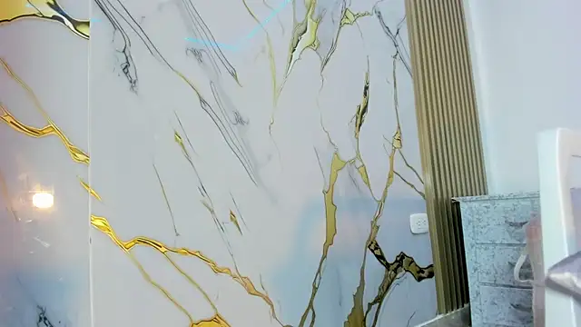 YUSELFI ROSS  online show from 10.22.25