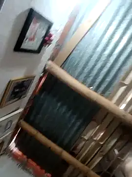 Snapshot of Restrepo300 chatting on 09.10.25 Restrepo300 online show from 09.10.25