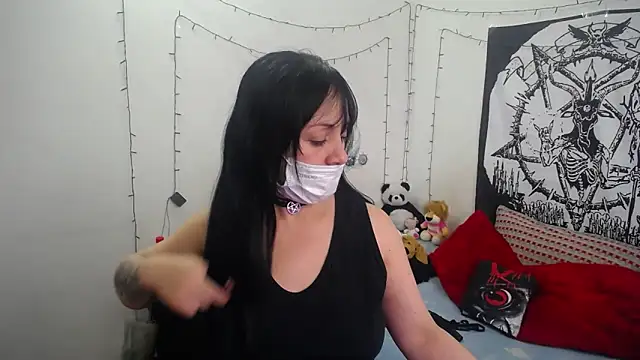 Snapshot of lili_peach chatting on 12.05.24 lili peach online show from 12.05.24