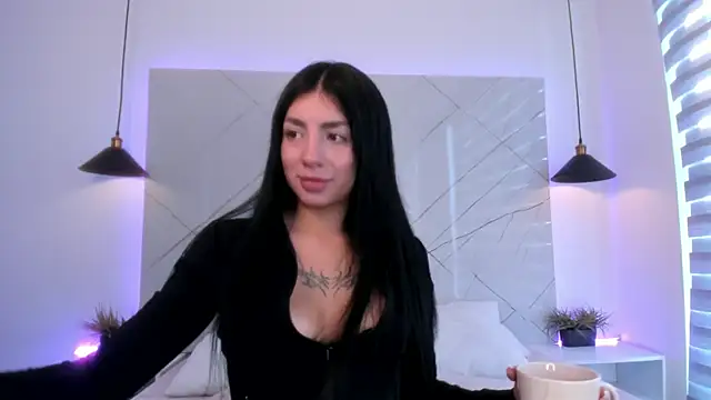 Snapshot of ANTONELLA__ROUSE_ chatting on 07.12.26 ANTONELLA ROUSE online show from 07.12.26