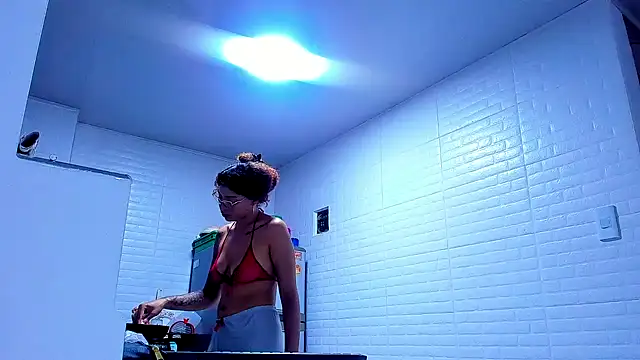 kerlysmith 24 online show from 02.08.25